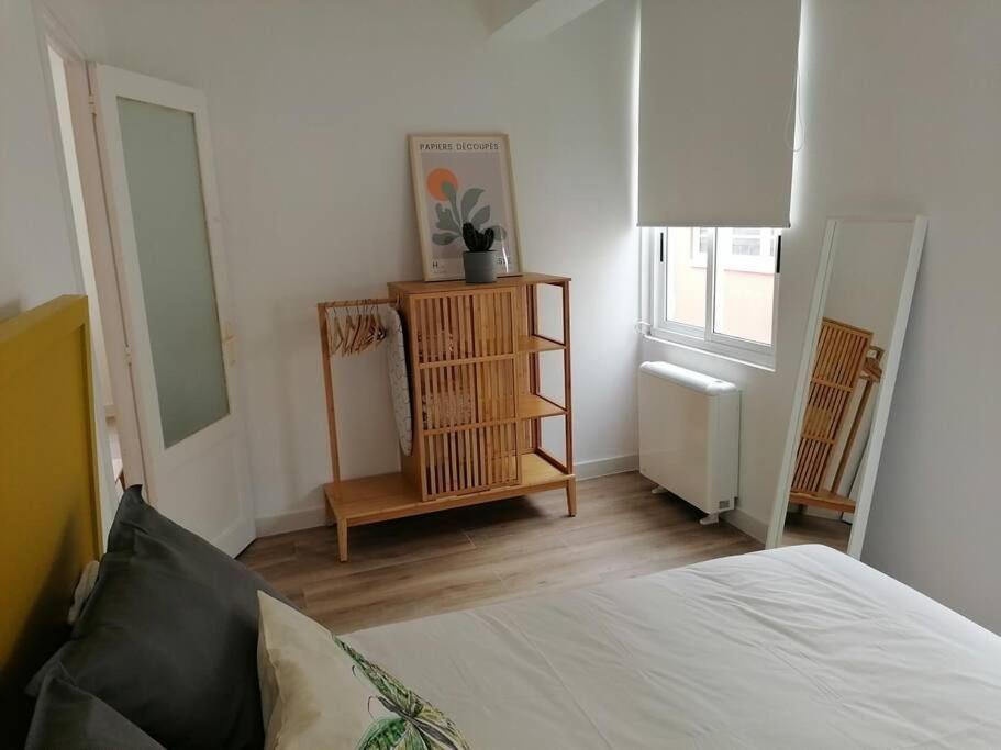 Apartamento Completamente Equipado Centro Ferrol Ngoại thất bức ảnh